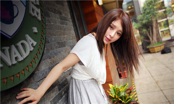 杜尔伯特想找一个女性生孩子给报酬-｛找个女人生孩子多少钱｝